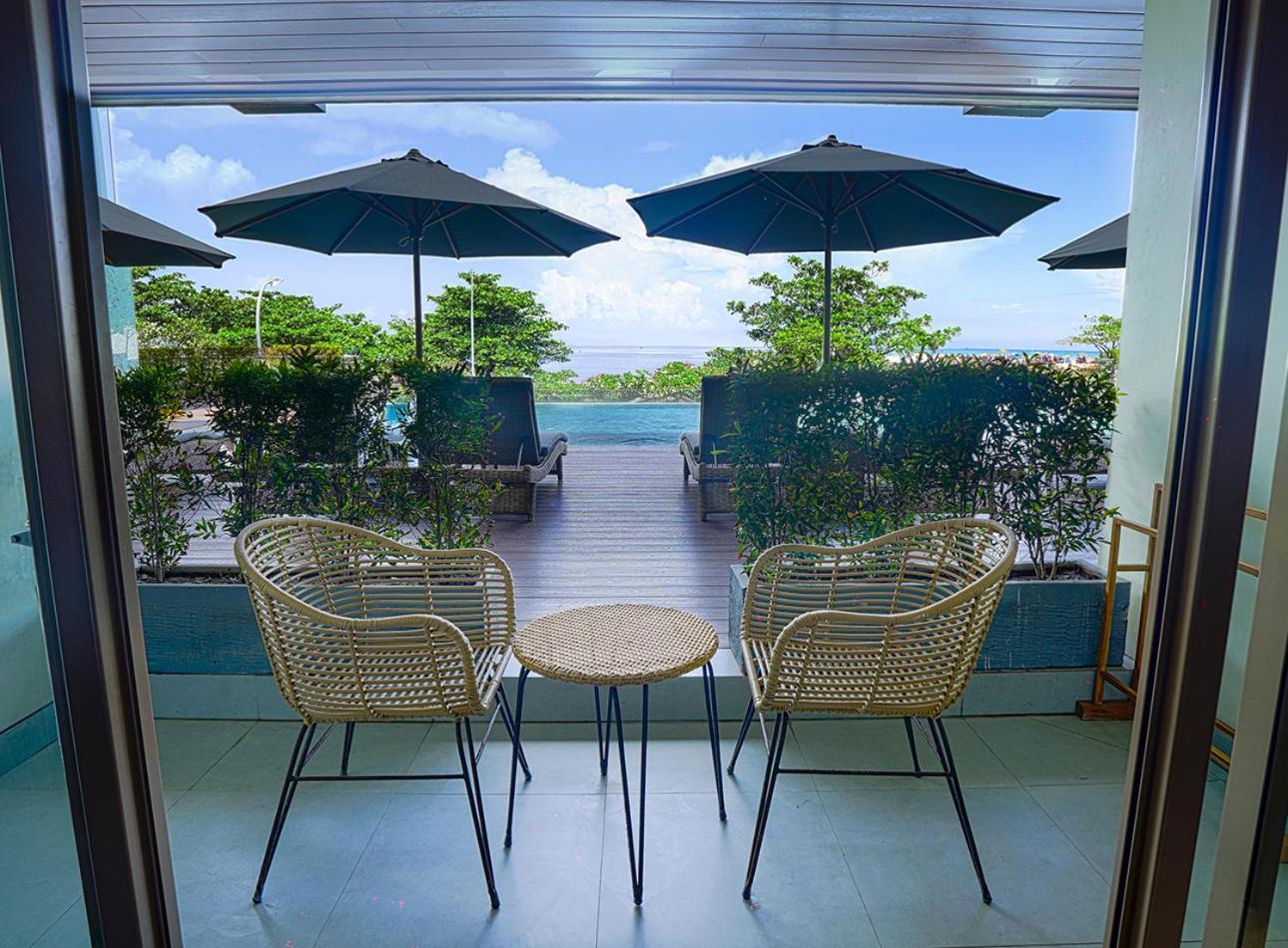 Platinum Hotel Jimbaran Beach Bali Exterior photo
